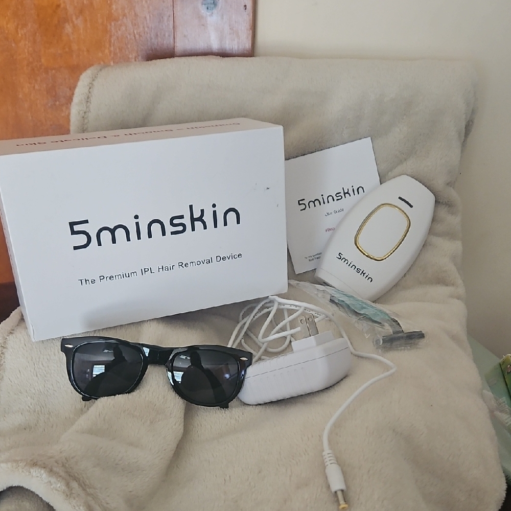 IPL Hair Removal Device - White